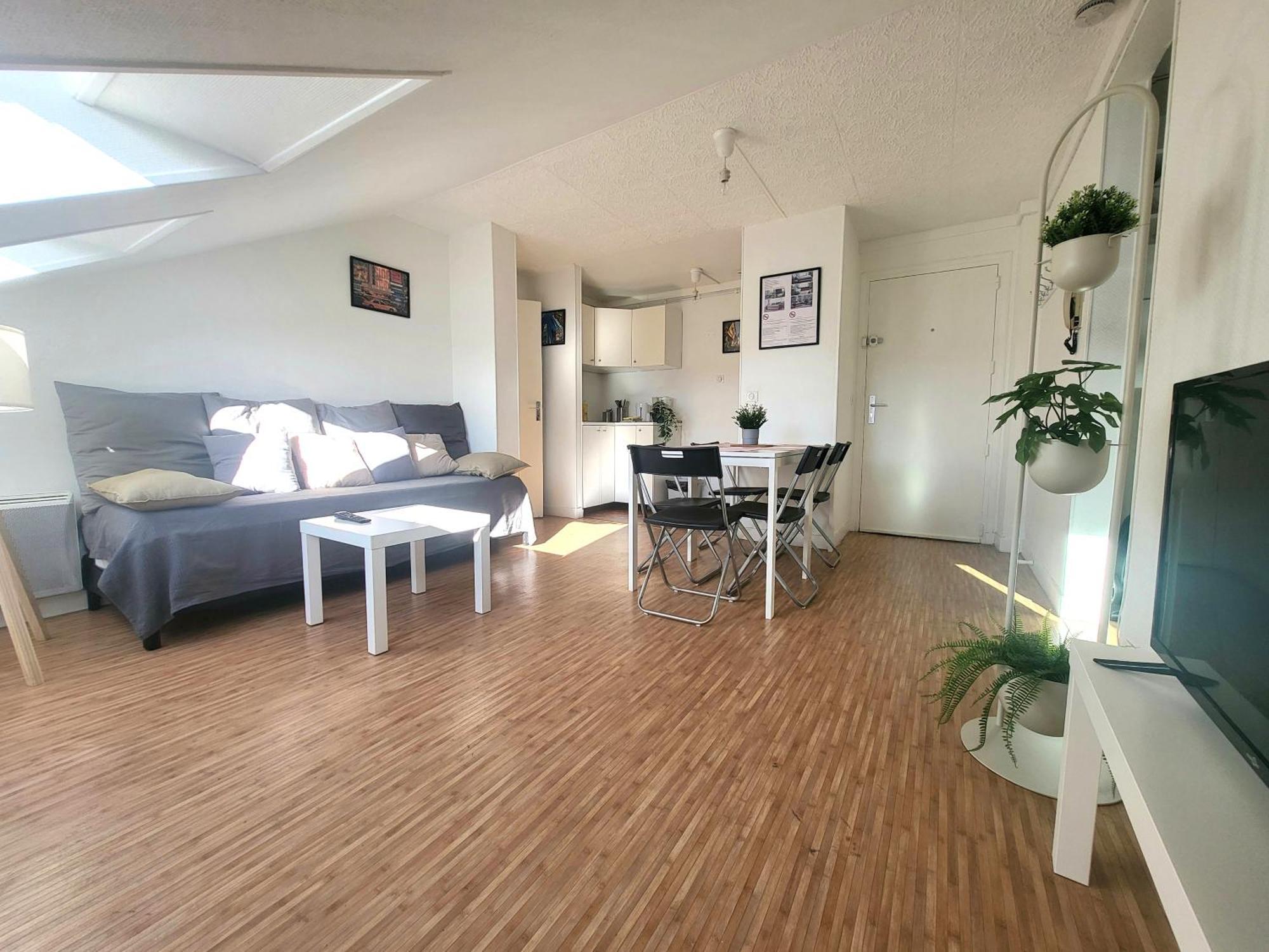 St-Quentin-En-Yvelines Plusieurs Appartements Avec Parking Trappes Bilik gambar