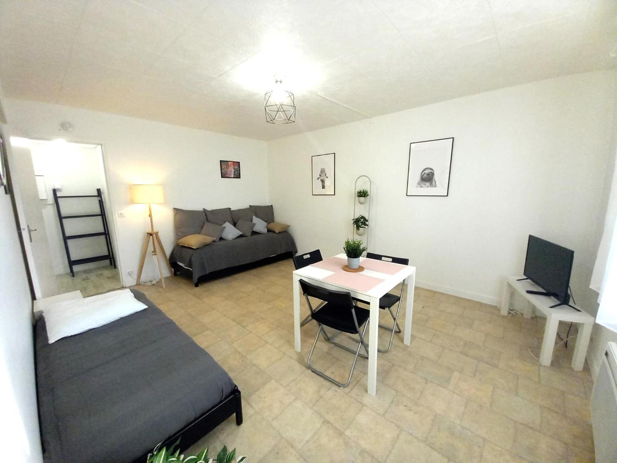 St-Quentin-En-Yvelines Plusieurs Appartements Avec Parking Trappes Bilik gambar