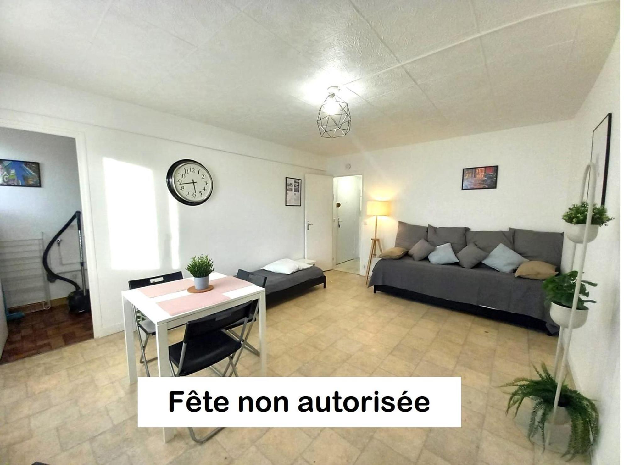 St-Quentin-En-Yvelines Plusieurs Appartements Avec Parking Trappes Bilik gambar