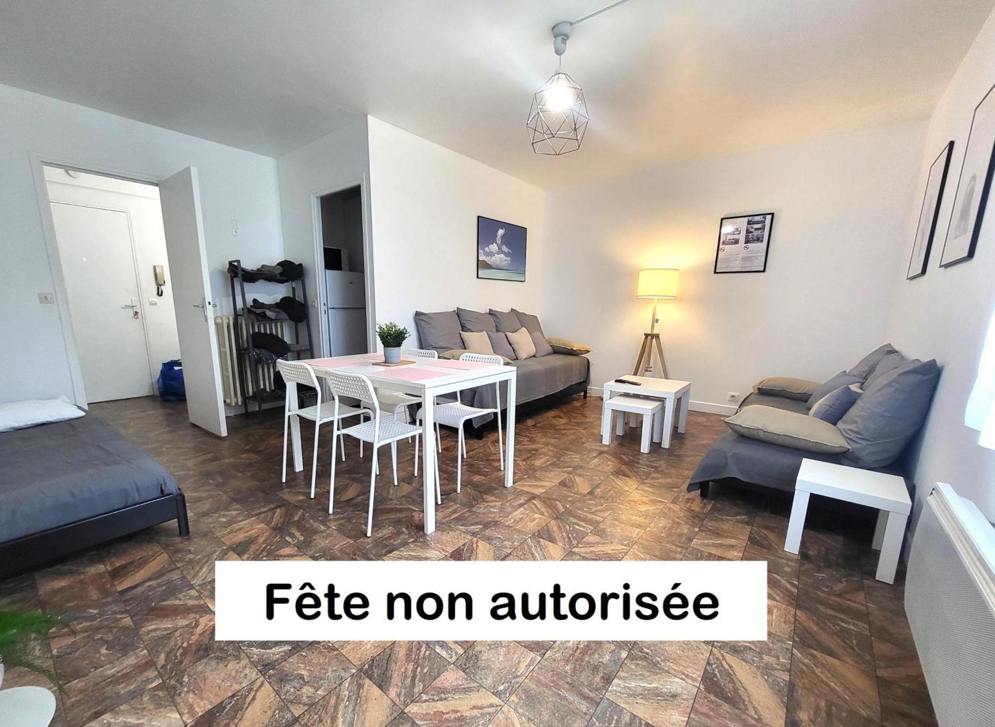 St-Quentin-En-Yvelines Plusieurs Appartements Avec Parking Trappes Bilik gambar