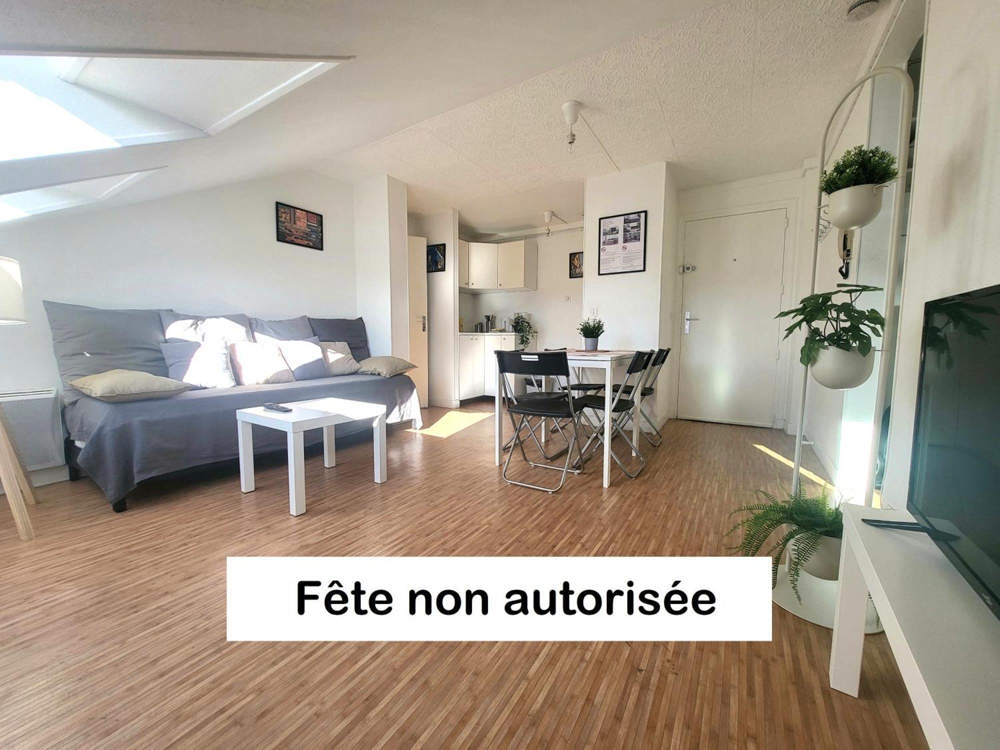 St-Quentin-En-Yvelines Plusieurs Appartements Avec Parking Trappes Bilik gambar
