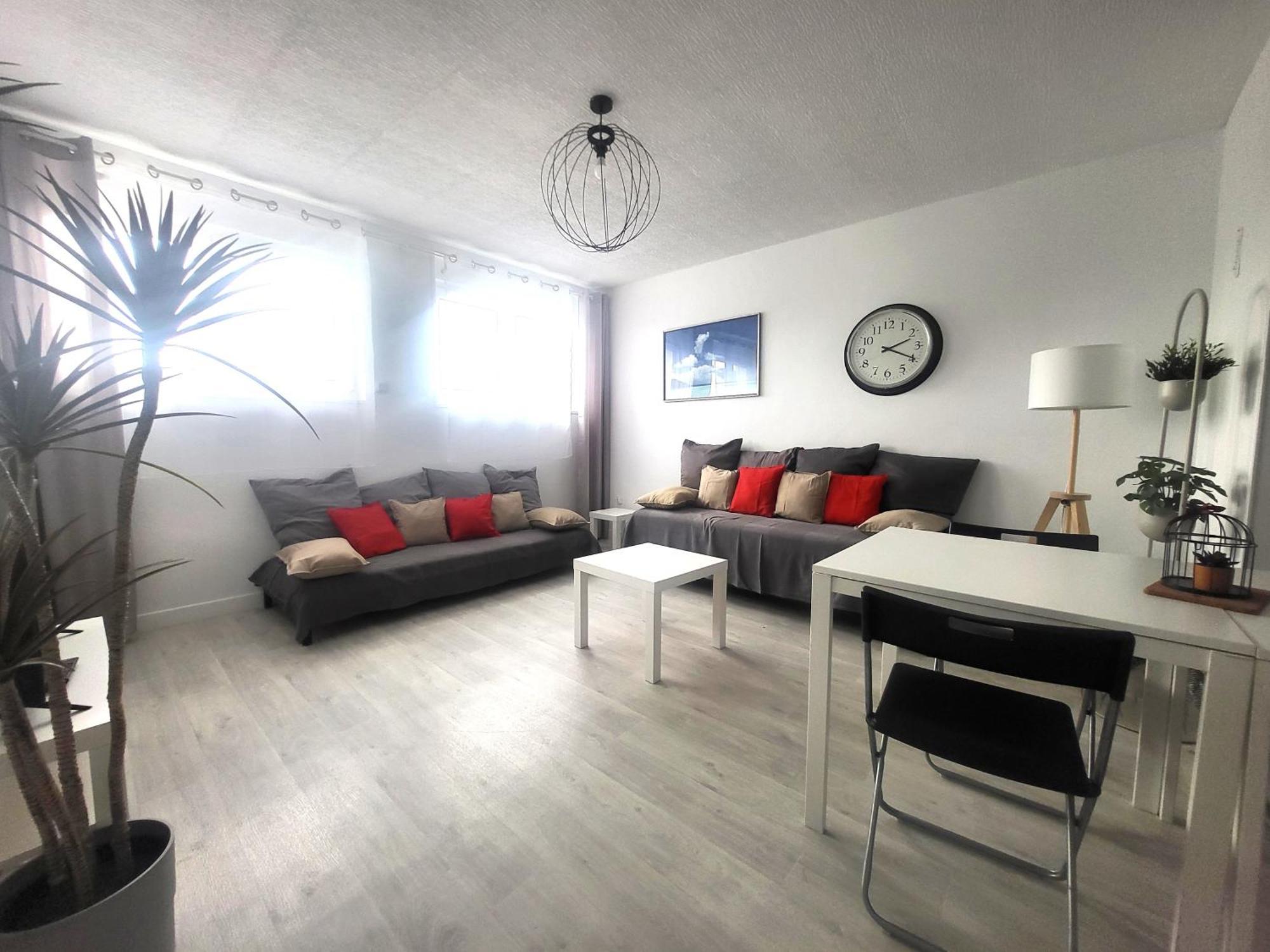 St-Quentin-En-Yvelines Plusieurs Appartements Avec Parking Trappes Bilik gambar